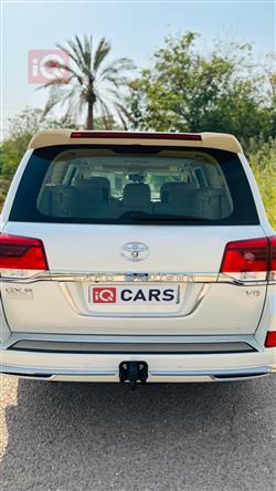 تويوتا لاندكروزر